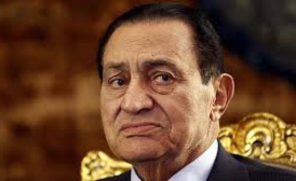 Tribunal anula condenação de Mubarak por corrupção