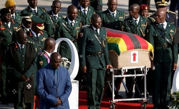 Exéquias de Mugabe no Estádio Nacional de Harare