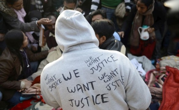 Dois dos acusados da violação e morte de estudante em Nova Deli declaram-se inocentes