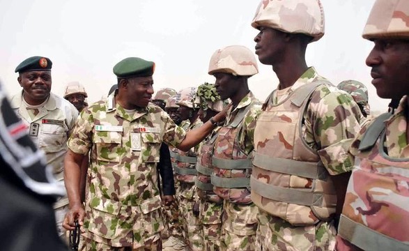 Governo da Nigéria solta membros do Boko Haram em troca de 82 raparigas 