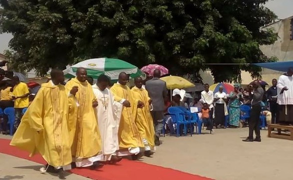 Arcebispo de Luanda ordena primeiros sacerdotes da província Capuchinha de Angola