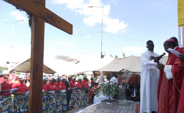 Festa de Pentecostes encera jubileu dos 50 anos do Movimento Carismático no mundo