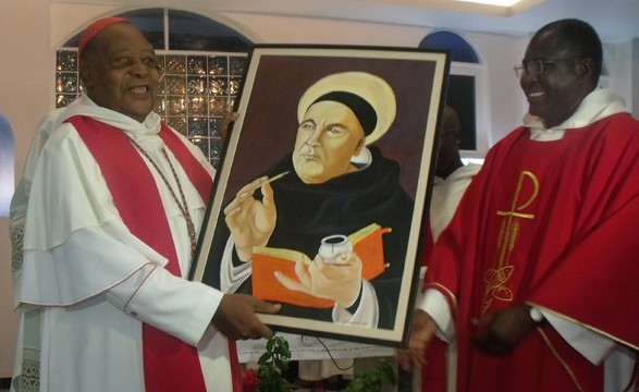 Cardeal Alexandre ingressa para as fraternidades sacerdotais dos Dominicanos