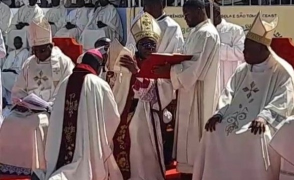 Novo bispo do Sumbe assume percurso Episcopal com o lema “Unidade e Caridade”