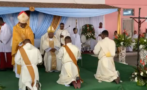 Frades dominicanos em Angola ganharam 3 novos sacerdotes