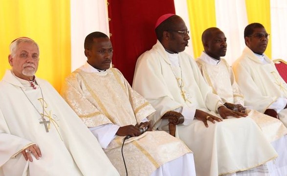 Bodas de prata sacerdotais do padre José Vicente Cacuchi 