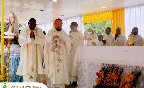 Bispo Emérito de Viana celebra bodas de ouro sacerdotal