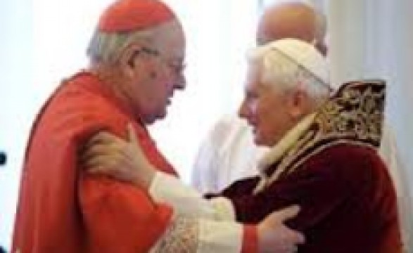 Vaticano: Gesto histórico marca pontificado de Bento XVI