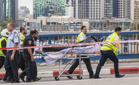 Ataques palestinianos fazem pelo menos 3 mortos Israelitas e 3 dezenas de feridos