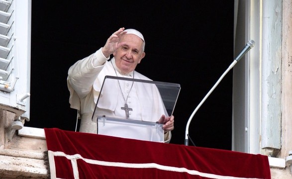 O Papa no Angelus: se recorremos a Jesus, Ele está pronto para nos reerguer