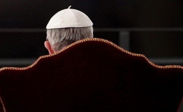 Papa aprova novas regras para combate à lavagem de dinheiro
