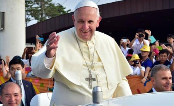 Acção da Igreja junto dos pobres deve ir além da «assistência», diz o Papa