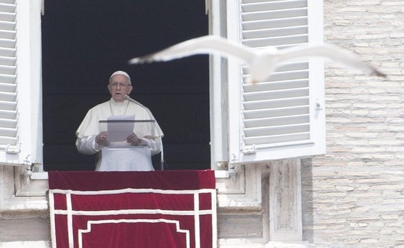 Não acreditamos em uma entidade distante, Deus é papai diz Papa