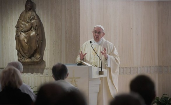Jesus sempre rodeado de gente, mas não busca popularidade, diz Papa