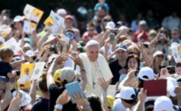 Viagem do Papa a Caserta – a esperança dos cristãos da “terra de Gomorra”
