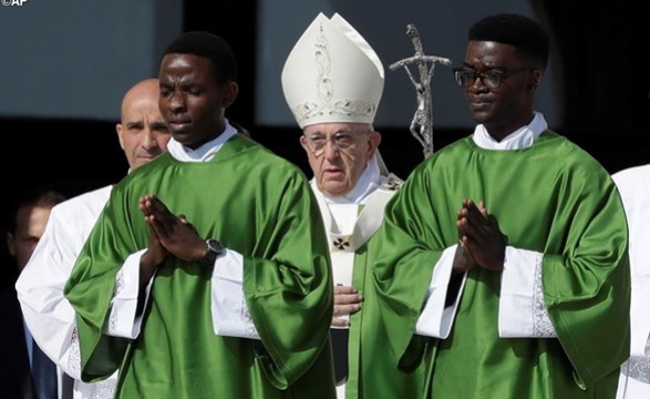 Não sejamos profetas da desgraça aconselhou o papa Francisco aos catequistas de todo o mundo