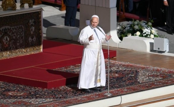 Fiéis Defuntos: Papa deixa recomendações para visitas aos cemitérios, pedindo celebração da fé na ressurreição