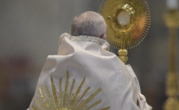 “Não podes partir o Pão do domingo, se o teu coração estiver fechado aos irmãos” alerta Francisco