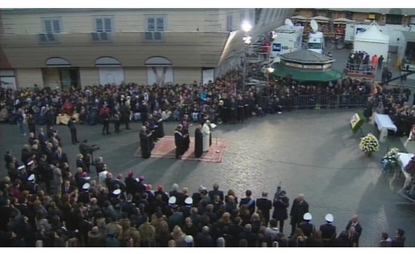 Papa Francisco dedica a tarde da Imaculada a Nossa Senhora