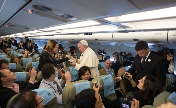 Papa anuncia viagem ao Japão 