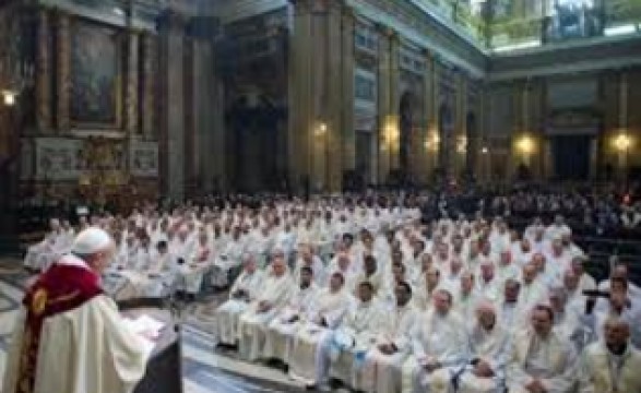 Papa pede maior cuidado na formação de novos religiosos