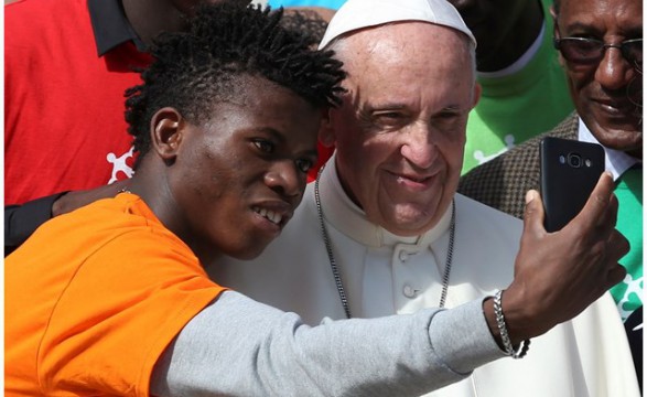 Não estamos sozinhos na luta contra o desespero Papa na audiência