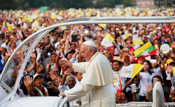 Multidão participa em Missa presidida pelo Papa, com apelos ao perdão e reconciliação