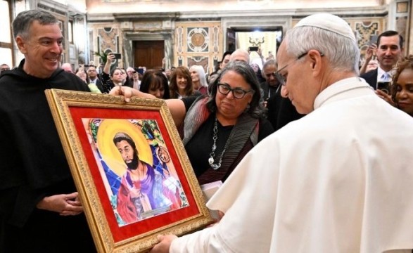 Migrantes e refugiados podem ser testemunhas privilegiadas de esperança diz, Papa