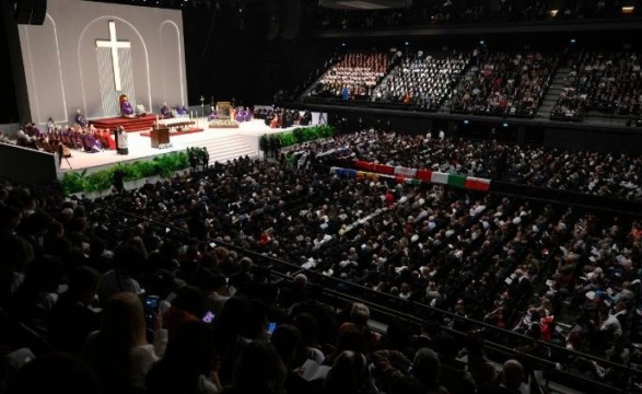 Leão XIV: caminhar juntos, valorizando o que nos une