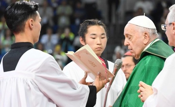 Papa: temos sede de amor, porque só o amor nos sacia verdadeiramente