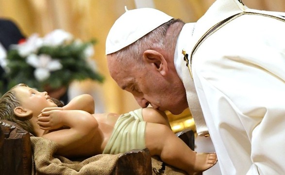 Papa Francisco na Noite de Natal: amar não é tempo perdido