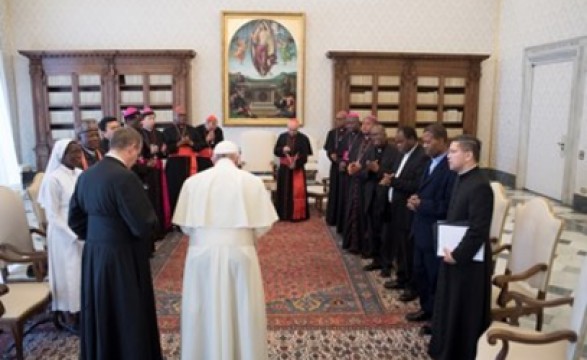 Papa recebe delegação de Ahiara, Nigéria