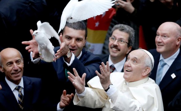 Papa faz apelo à unidade dos católicos na Turquia