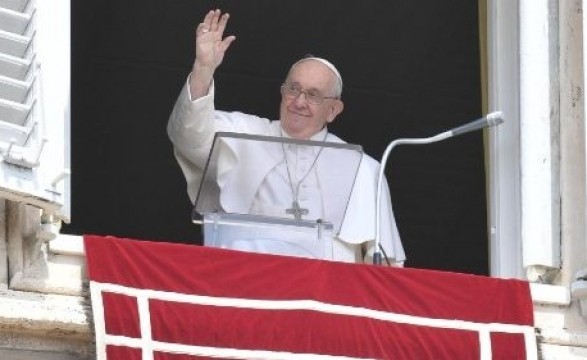 “Amar Jesus é a bússola para alcançar o Céu” Papa