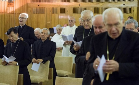 Papa em retiro espiritual a exemplo do Profeta Elias