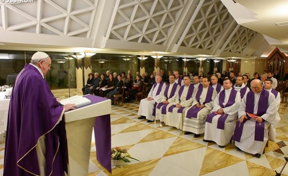 Que a Igreja seja mãe e não empresária, O poder faz-nos estéreis