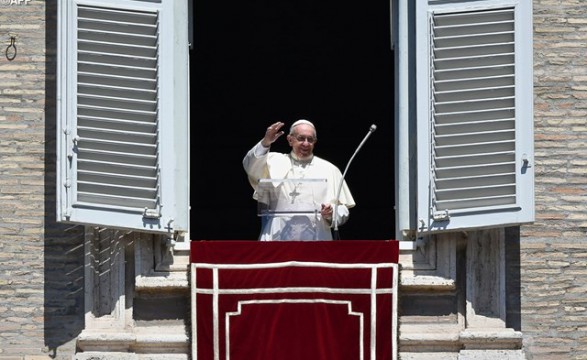 Na Solenidade da Assunção de Maria ao Céu Papa pediu a Maria Papa aquele “dom imenso”