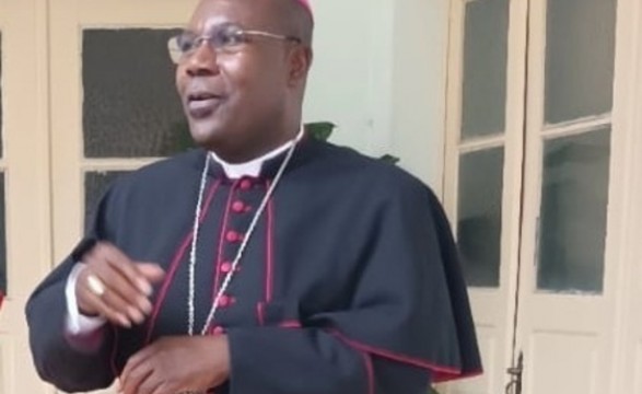 Dom Zeca reage com satisfação á nomeação do Pe. Firmino a Bispo do Sumbe