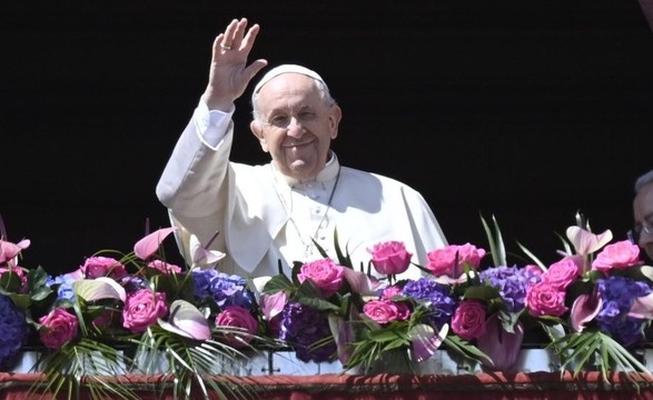 Apelos a paz domina mensagem Urbi et orbi do Papa no Domingo de Pascoa