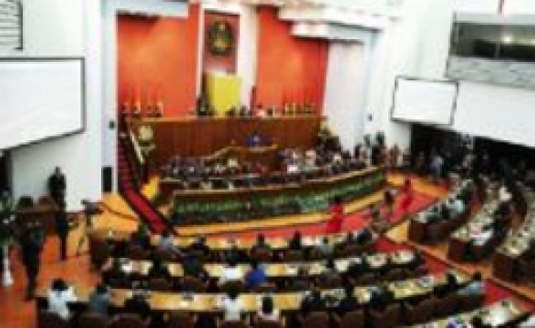 Parlamentares iniciam sessões ordinárias 4ª feira