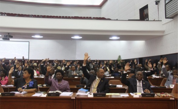 MPLA aprova resolução contra decisão do parlamento europeu sobre graves violações dos DH em Angola