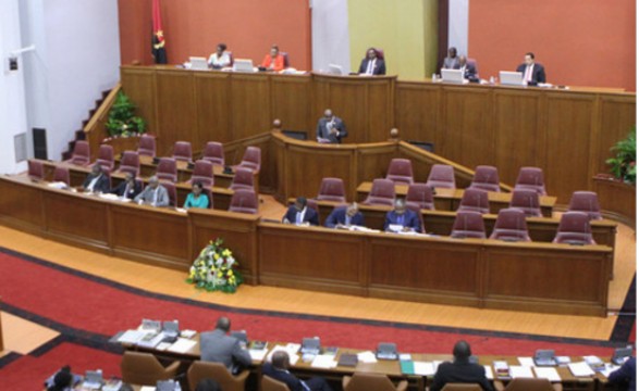 Parlamento angolano vai discutir Conta Geral do Estado
