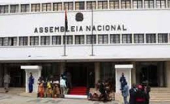 Parlamento Angolano já faz parte do fórum dos grandes lagos