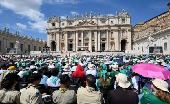 Cardeal Parolin: alimentar a vida com a verdadeira esperança, Jesus Cristo