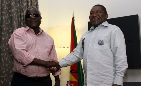 Líder da Renamo aceita o reinício do diálogo de paz em Moçambique 
