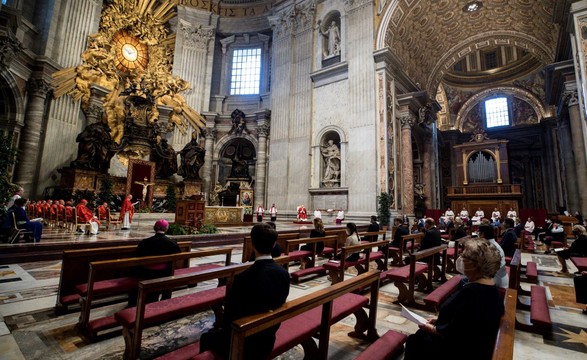 Papa evoca São Pedro e São Paulo, para pedir Igreja unida e sem sede de poder