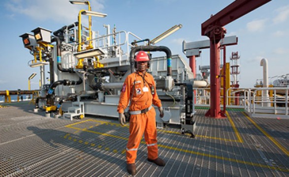 Angola com pouco petróleo para vender no mercado cerca de 50% é destinada a China