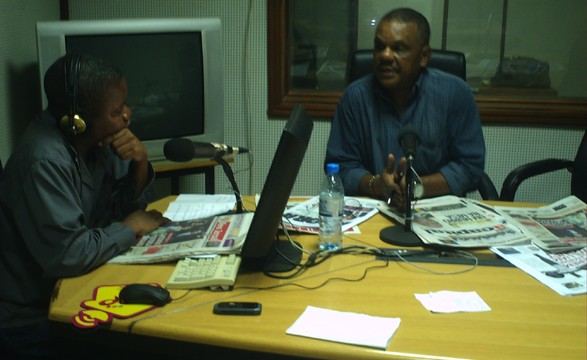 Revista de Imprensa: Jornalista Manuel Vieira conversou com o jornalista e analista politico Reginaldo Silva.