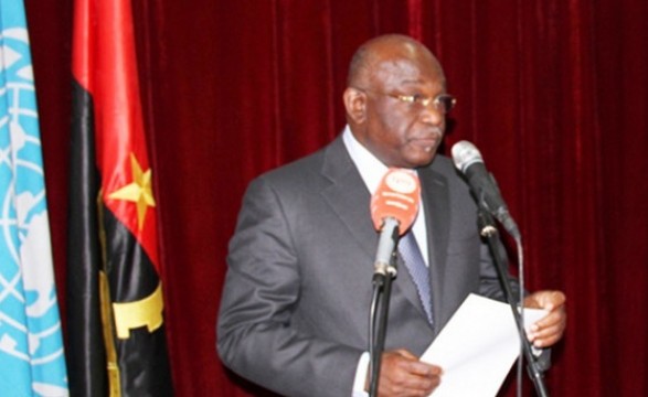 Ministro da educação pede calma aos professores diante da má qualidade de ensino em Angola