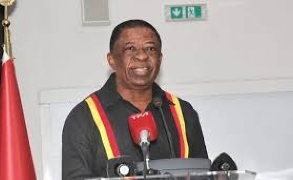 Secretário-geral do MPLA critica uso indevido do partido e falta de disciplina interna